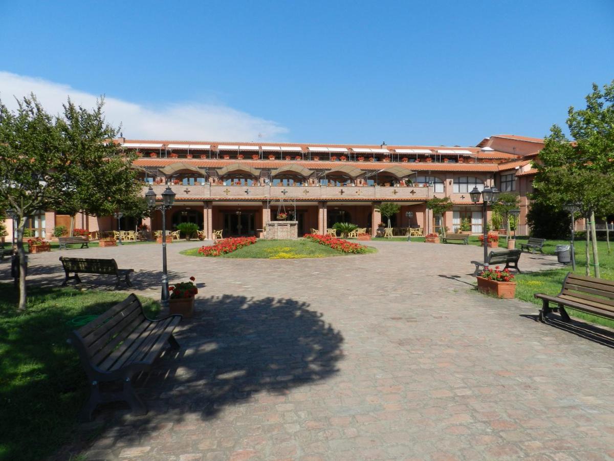 Fattoria La Principina Hotel & Congress Principina Terra Exteriör bild