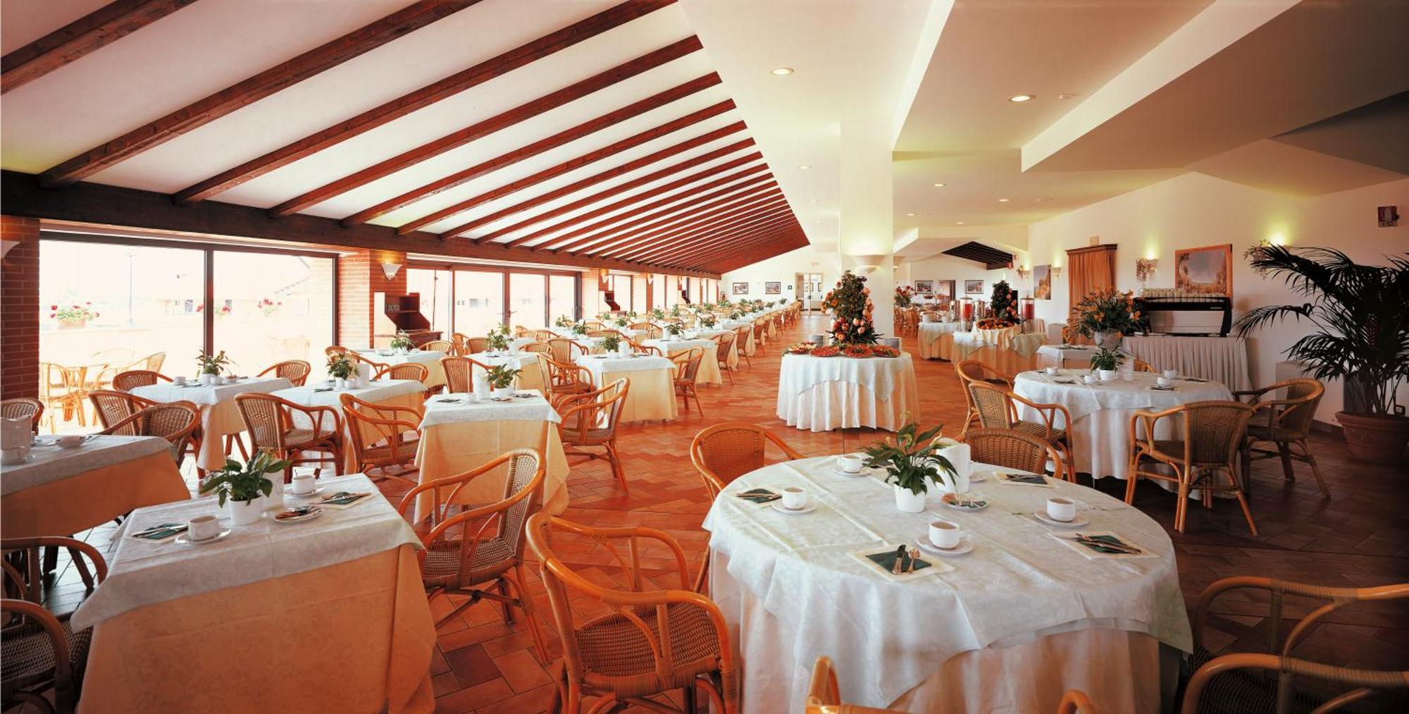 Fattoria La Principina Hotel & Congress Principina Terra Exteriör bild