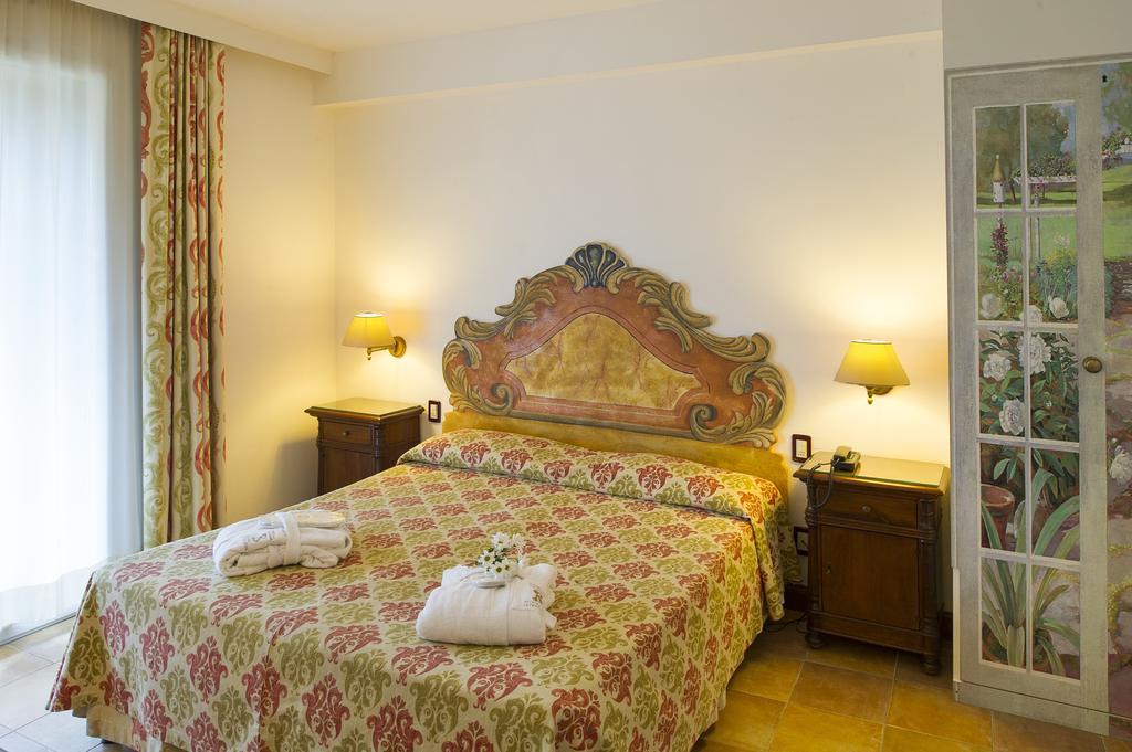 Fattoria La Principina Hotel & Congress Principina Terra Exteriör bild